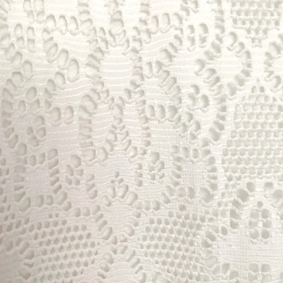 Liz Claiborne Petite White Sleeveless Lace Blouse PL - Picture 3 of 5